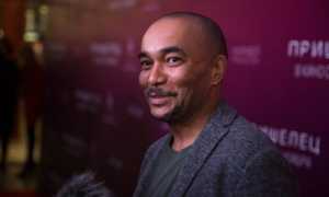 «Познакомились на съемочной площадке»: Григорий Сиятвинда ждал от судьбы знака. Как выглядит и чем занимается его любимая женщина